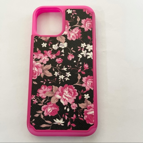 Pink roses Apple IPhone 13 Case - Picture 1 of 3